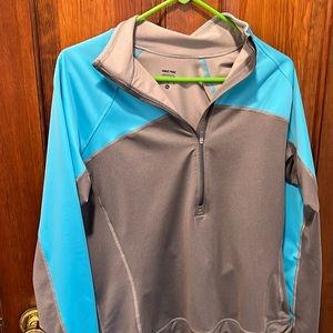 Women’s Nike half zip top